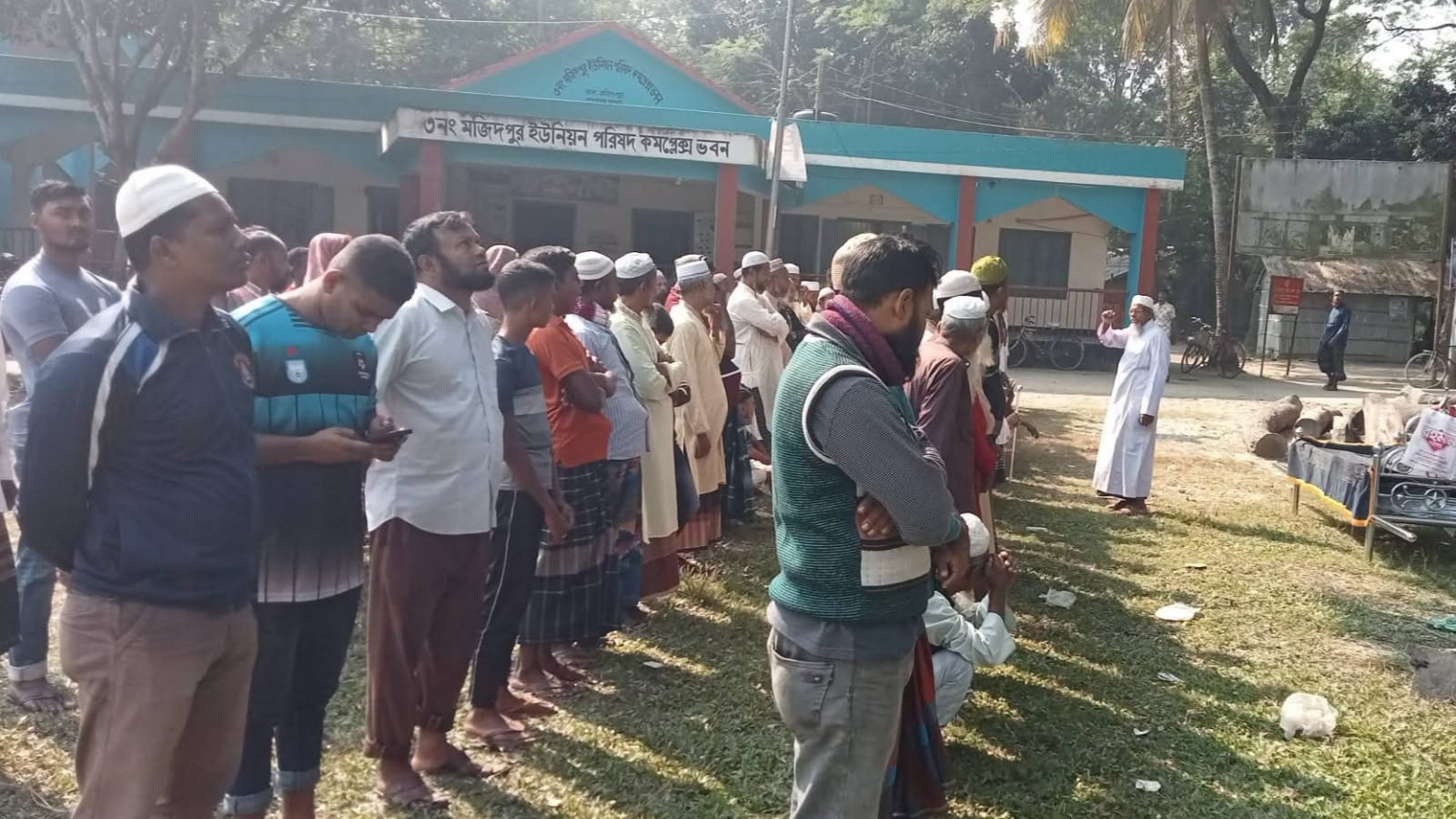 কেশবপুর উপজেলার ব্যবসায়ী মশিয়ার রহমান-এর দাফন সম্পন্ন