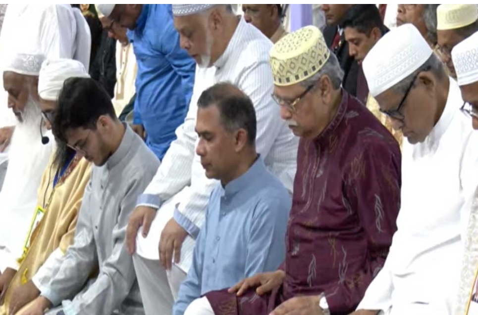 রাষ্ট্রপতি ও প্রধানমন্ত্রীর অংশগ্রহণে ঈদুল ফিতরের প্রধান জামাত অনুষ্ঠিত