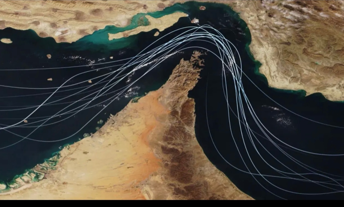 হরমুজে উত্তেজনা বৃদ্ধি, টহল দিচ্ছে মার্কিন নৌবাহিনী