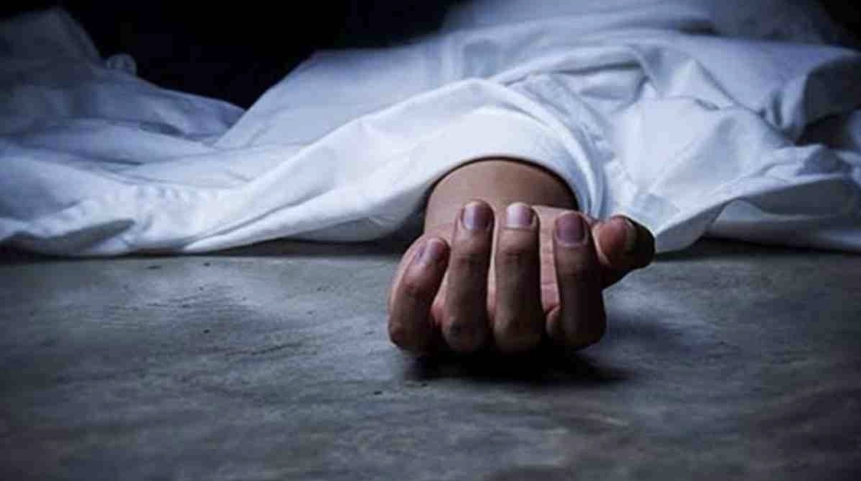 ঈদের দিন স্ত্রী কুপিয়ে হত্যা