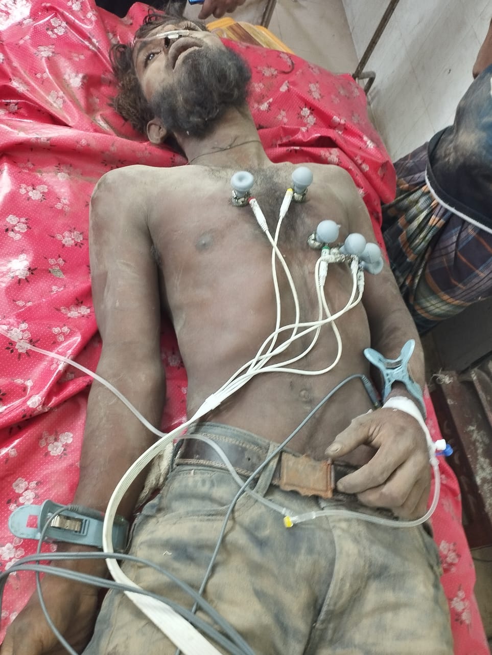 ভোলাহাটে গরু চোর সন্দেহে গণপিটুনিতে যুবকের মৃত্যু