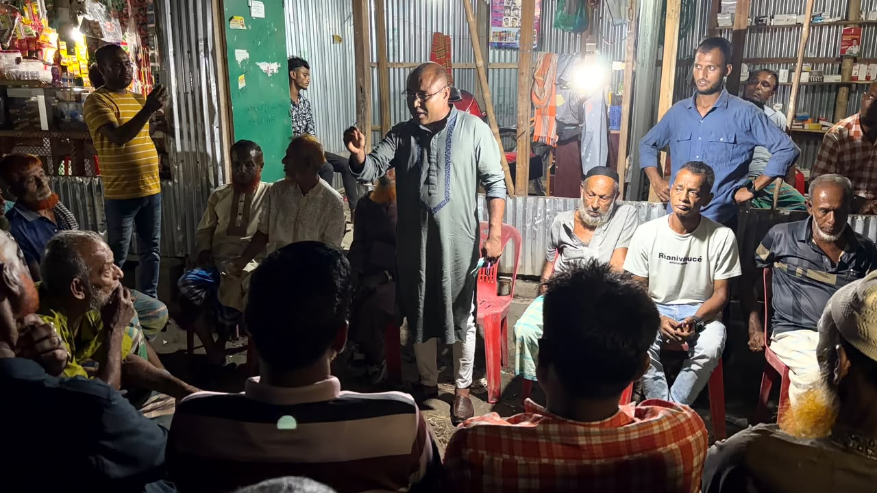 ইউপি নির্বাচন সামনে, বারাসাতে গণসংযোগে বিএনপি নেতা মিল্টন মুন্সি