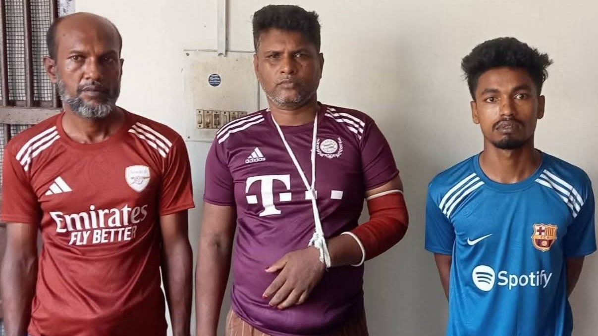 কেশবপুরে গরু চোরদের গণধোলাই   দিয়ে পুলিশে সোপর্দ