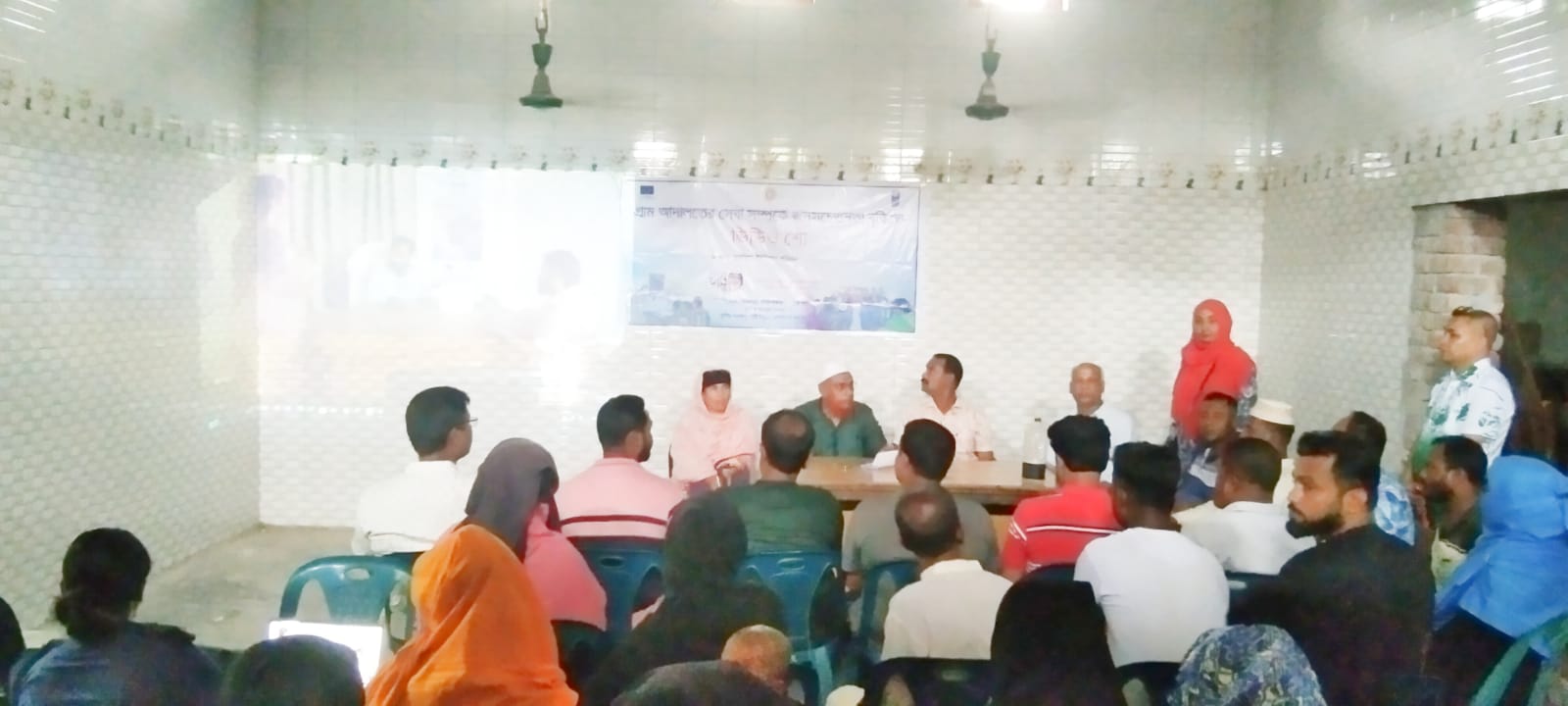 ডুমুরিয়ায় গ্রাম আদালতের সচেতনতা বৃদ্ধিতে ভিডিও শো প্রদর্শনী অনুষ্ঠিত