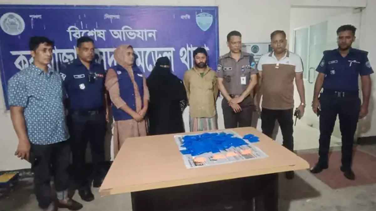 কক্সবাজার শহরে বিপুল ইয়াবা সহ আটক স্বামী-স্ত্রী 