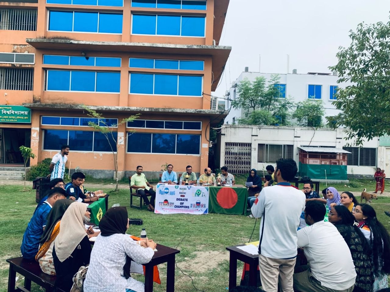 কাপটা আমাদেরই!”—খুকৃবির রম্য বিতর্কে চ্যাম্পিয়ন জার্মানি