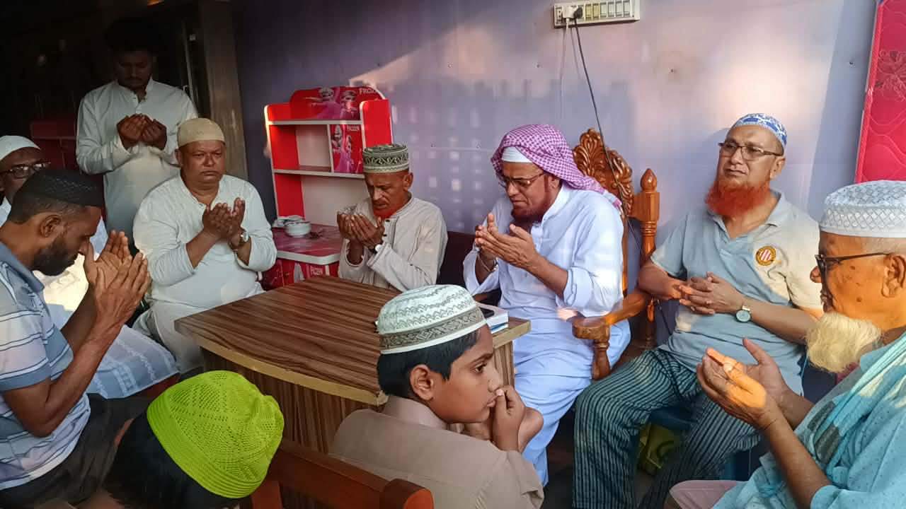 শিরোমণিতে ‘মেসার্স মডার্ন এন্টারপ্রাইজ এন্ড মডার্ন ডোর ও ফার্নিচার’-এর শুভ উদ্বোধন