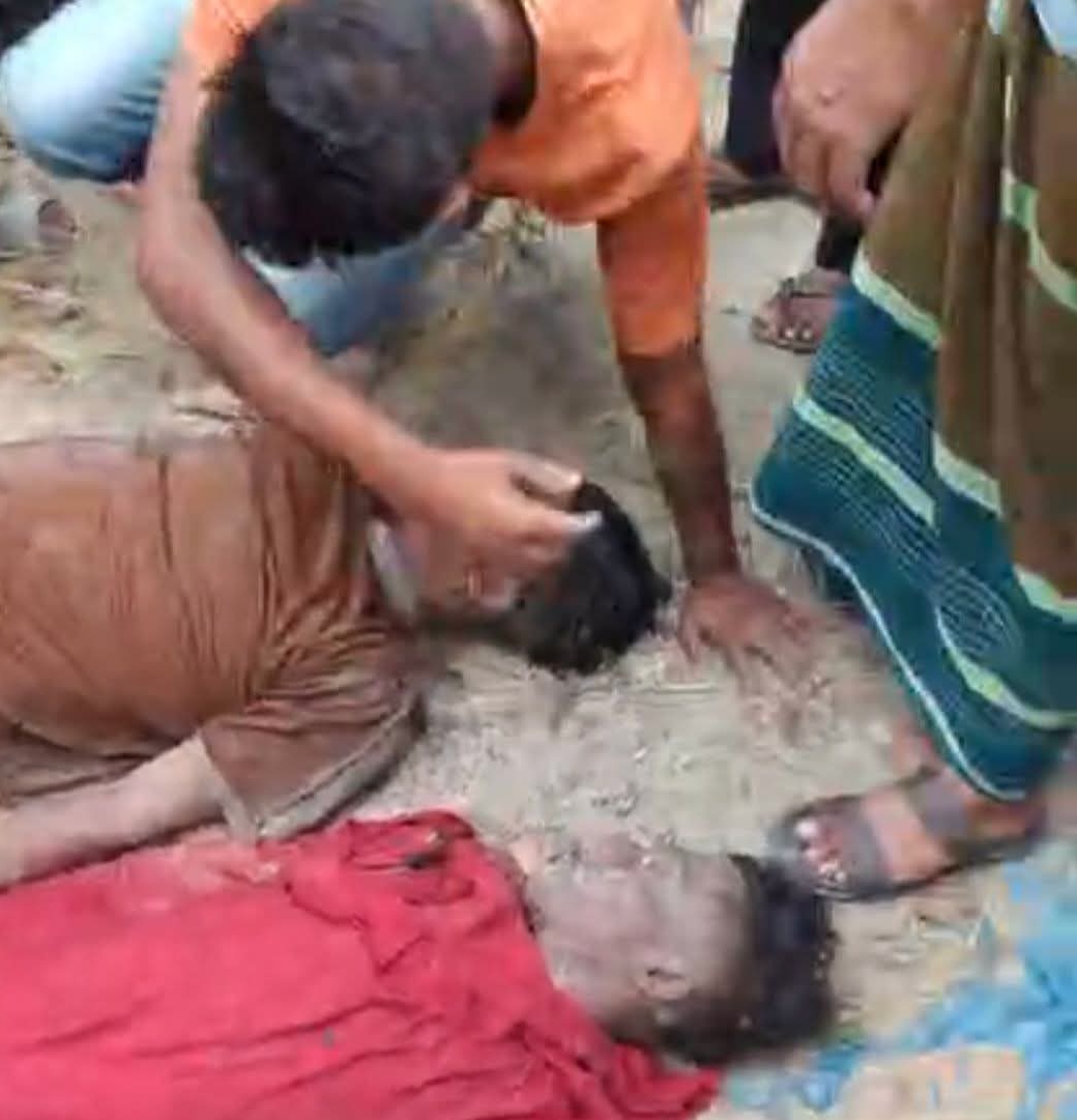 ইটবোঝাই ট্রাক খাদে, নিহত ২