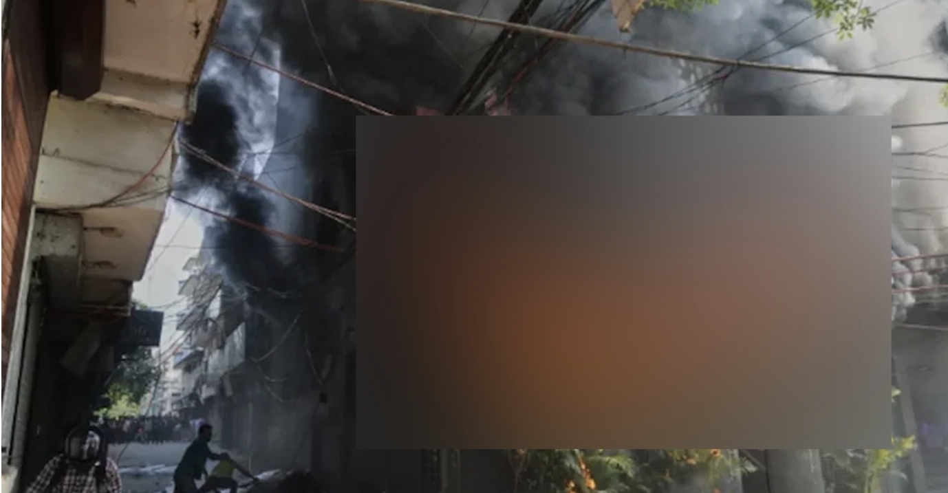 দিল্লির হোটেলে ভয়াবহ আগুনে নিহত ২১, অধিকাংশই বিদেশি নাগরিক