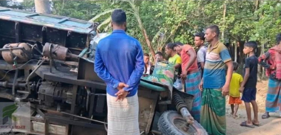 নছিমন উল্টে বাগেরহাটে যুবক নিহত