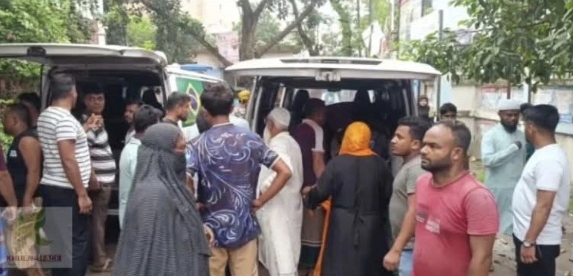 ব্রাহ্মণবাড়িয়ায় পিকআপ ভ্যানের ধাক্কায় মা ও ছেলেসহ তিন যাত্রী নিহত হয়েছেন