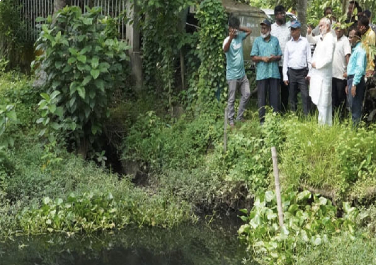 নগর সংলগ্ন খালসহ বিভিন্ন এলাকা সরেজমিন পরিদর্শনে কেসিসি প্রশাসক