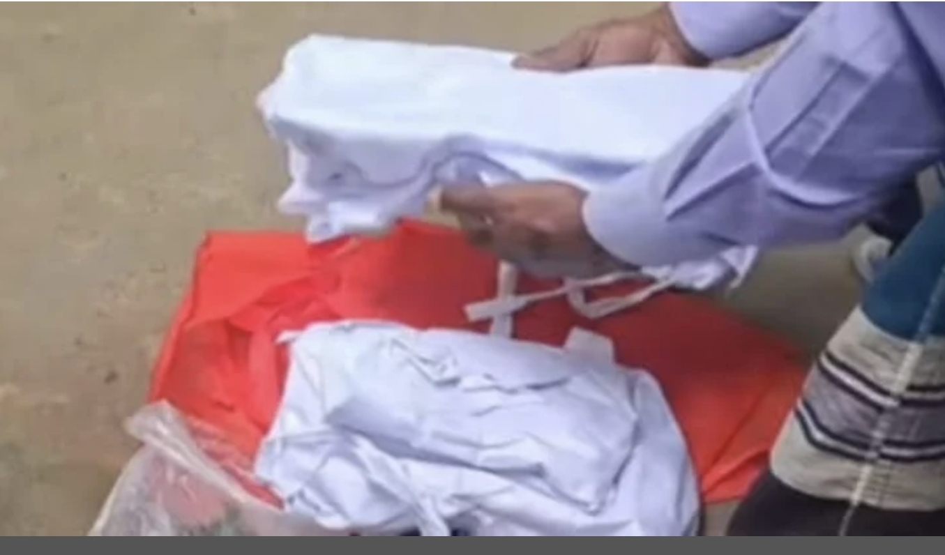 বাড়িতে কাফনের কাপড় ও বেনামী চিঠি, প্রাণনাশের হুমকিতে আতঙ্ক