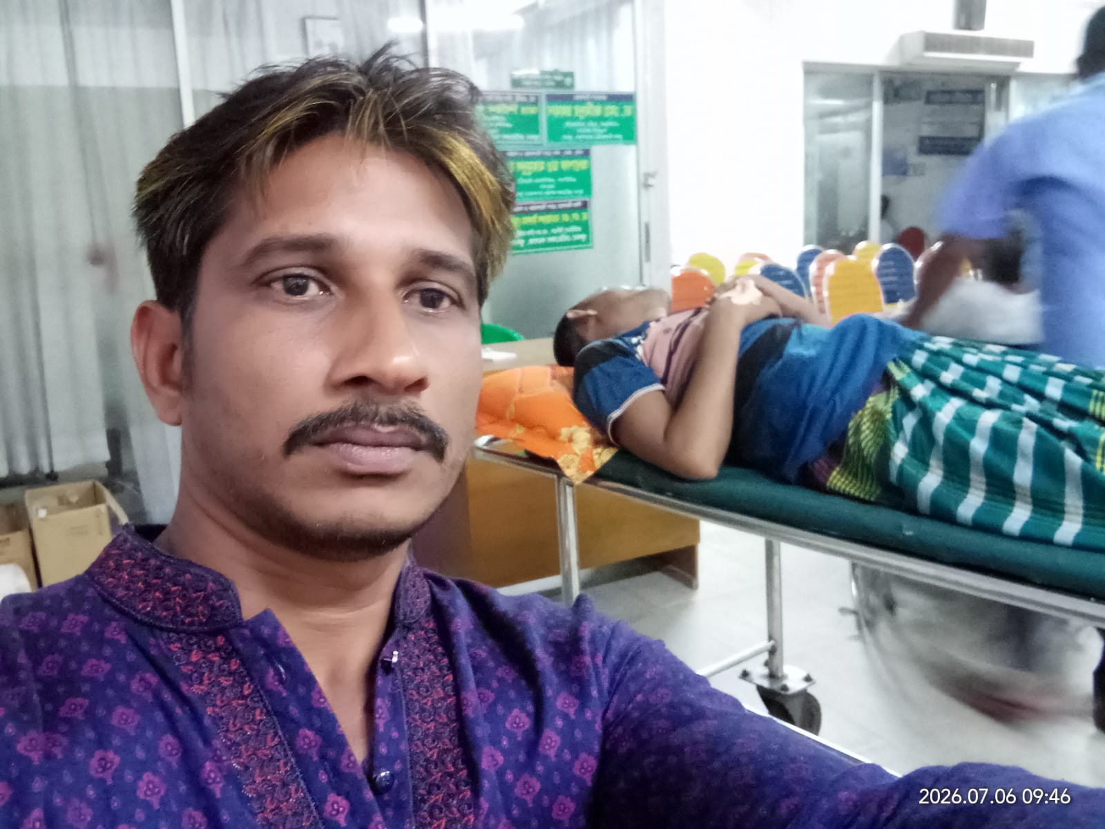 হাসপাতালের বেডে শিবলী লস্কর- দেখতে জাহাঙ্গীর আলম,