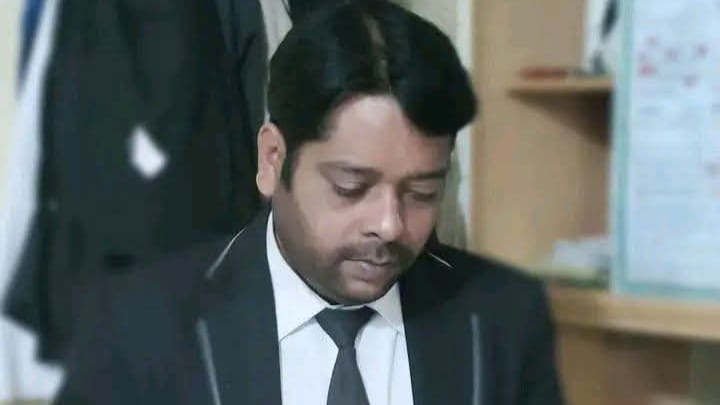 বাগেরহাটে আইনজীবী খুন.খুনিদের গ্রেফতারের দাবিতে বিক্ষোভ