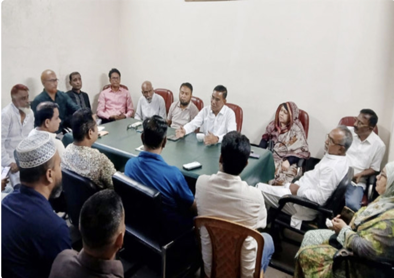 জনগণের বিপদে ঘরে বসে এসির বাতাস খাওয়ার দল বিএনপি নয় : তুহিন