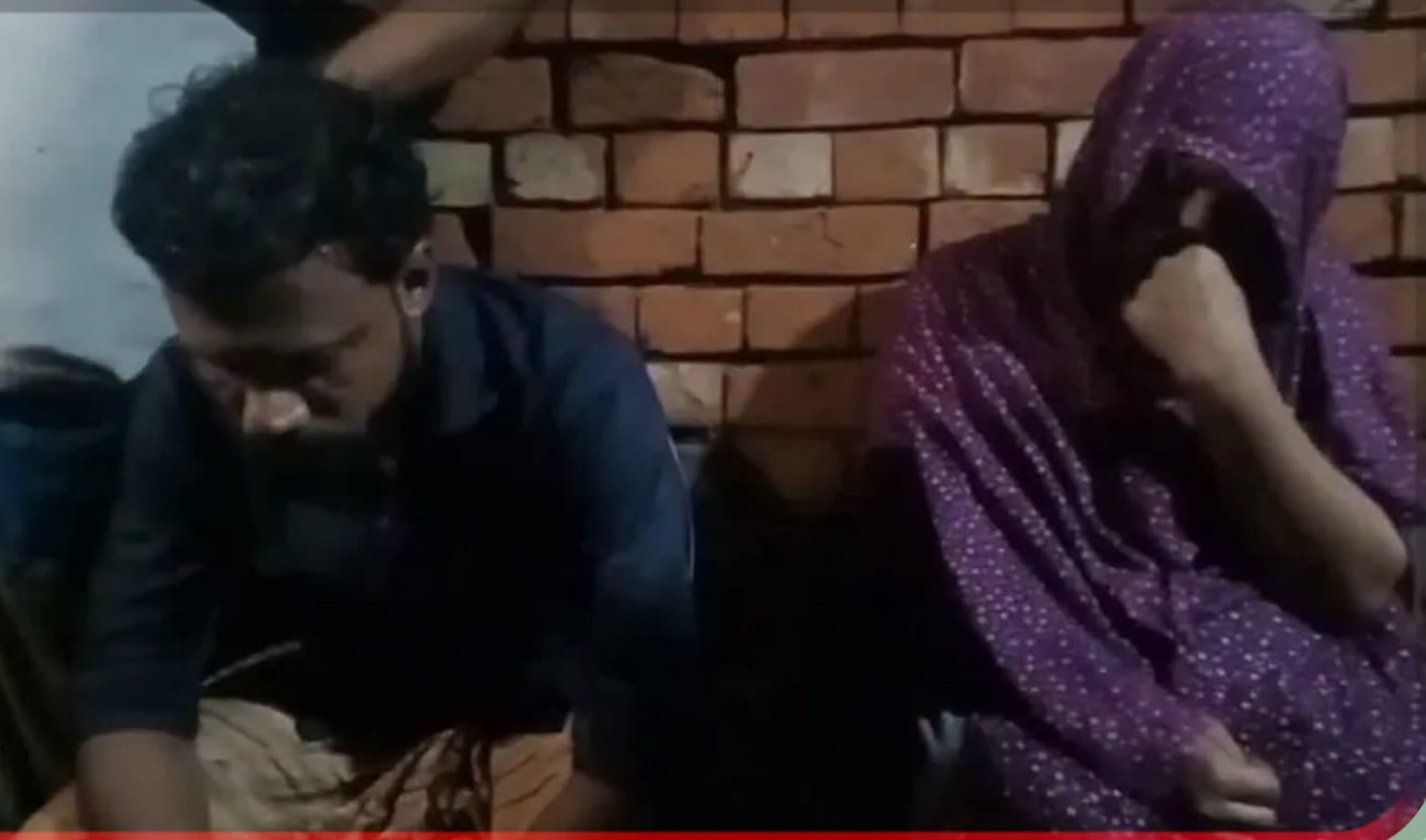 গৃহবধূর ঘরে আপত্তিকর অবস্থায় আটক জামায়াত কর্মী