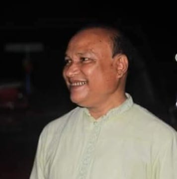 ঈদগাঁওতে শিল্পোদ্যোক্তা মনজুরুল হক চৌধুরীর জানাযায় শোকার্ত মানুষের ঢল 