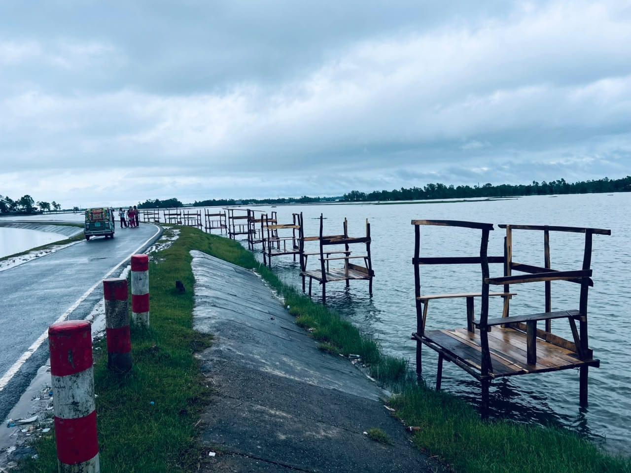 ঈদগাঁওতে খান বীচের সৌন্দর্য ও নিরাপত্তা রক্ষার দাবী