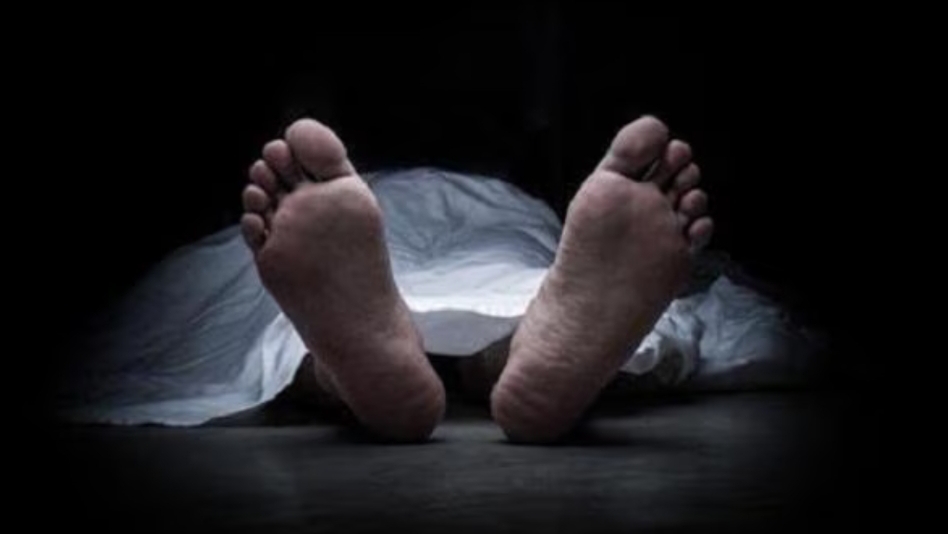 বাগেরহাটে তুচ্ছ ঘটনায় নিকটাত্মীয়দের হামলায় বৃদ্ধ নিহত, ভাতিজিসহ আটক চার