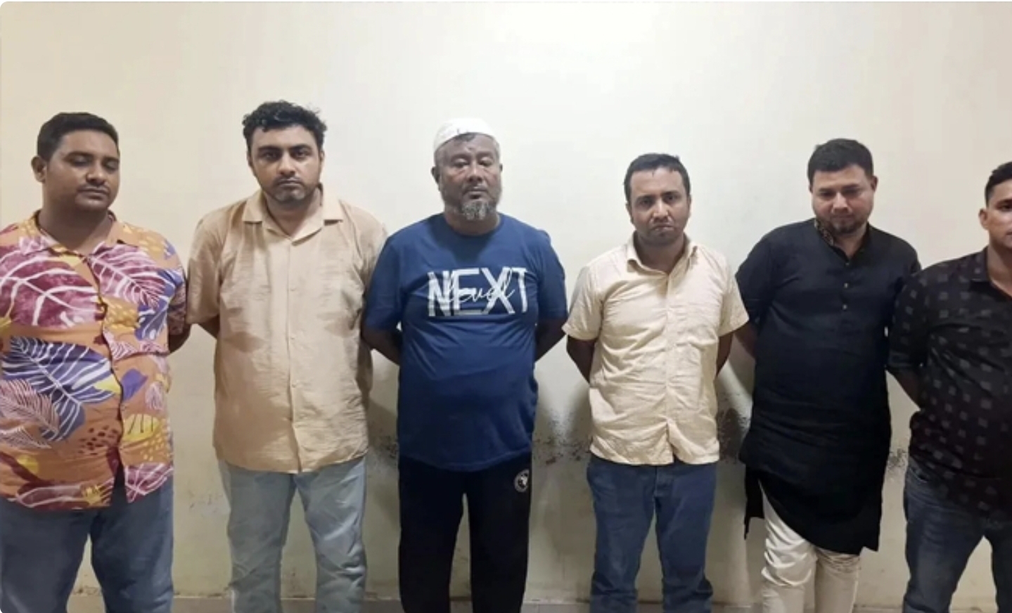 ঢাকায় গোপন বৈঠককালে যশোর আ.লীগের ৬ নেতা আটক