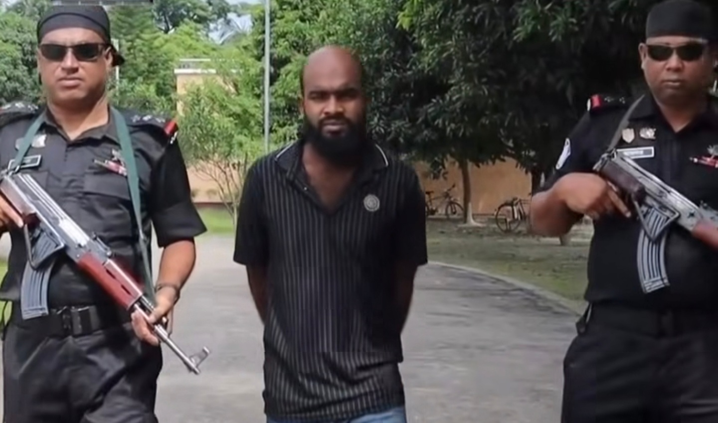 রূপসায় ইটভাটায় ফখরুল হত্যার প্রধান অভিযুক্ত আসামী ইব্রাহিম ওরফে – ‘কাটাপ্পা’ গ্রেপ্তার