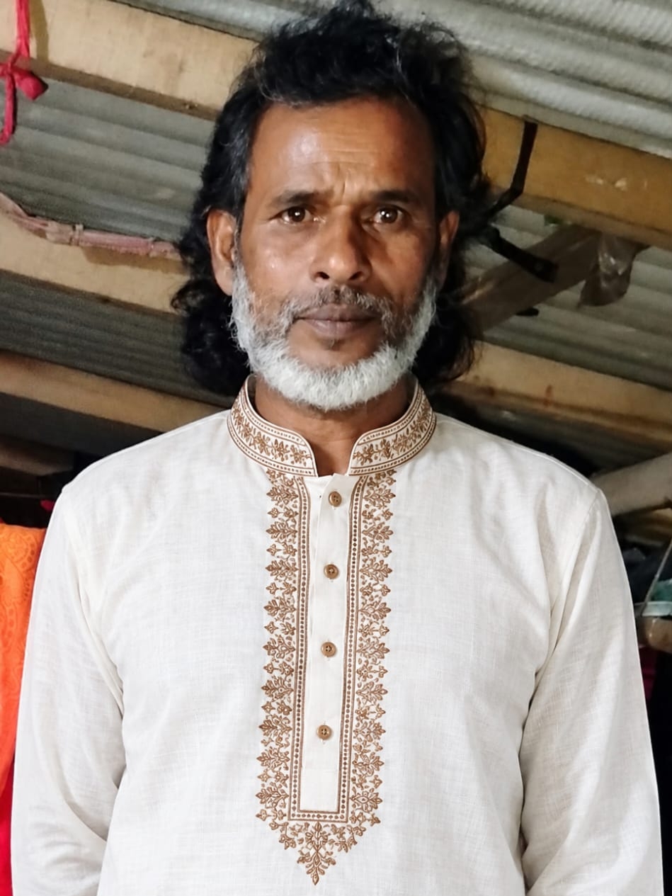 ডুমুরিয়ায় মরণব্যাধি ক্যান্সারের কাছে হার মানলেন লোকশিল্পী—শোকের ছায়া শান্তিনগর গুচ্ছগ্রামে