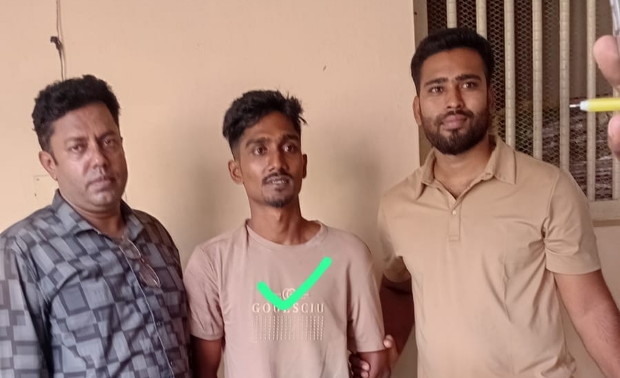 ডুমুরিয়ায় ২০ পিস ইয়াবাসহ এক মাদক কারবারি গ্রেফতার।